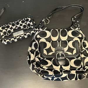 Matching wrist and bag like new, barely used